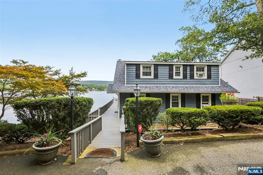 62 Board Road West Milford NJ 07421