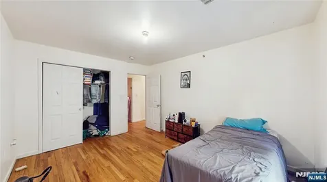 129-131 Seymour Avenue Newark NJ 07108