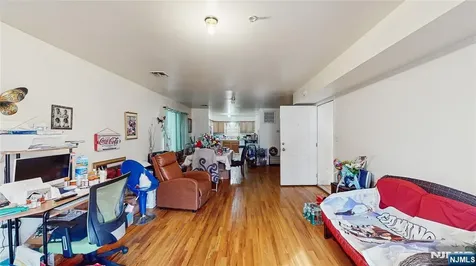 129-131 Seymour Avenue Newark NJ 07108