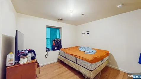 129-131 Seymour Avenue Newark NJ 07108