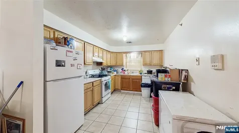 129-131 Seymour Avenue Newark NJ 07108
