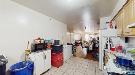 129-131 Seymour Avenue Newark NJ 07108