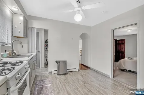 77 Myrtle Avenue Allendale NJ 07401
