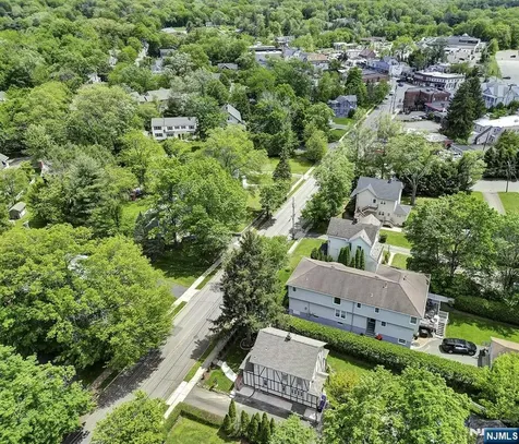 77 Myrtle Avenue Allendale NJ 07401
