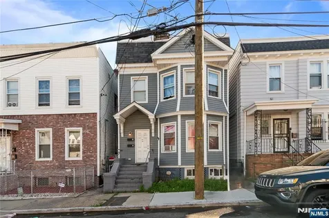 36 Arverne Terrace Irvington NJ 07111