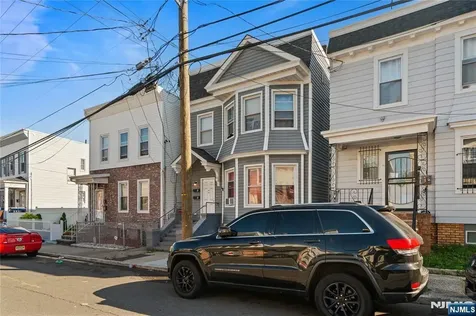 36 Arverne Terrace Irvington NJ 07111