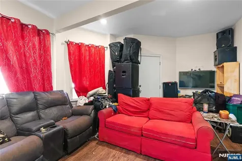 36 Arverne Terrace Irvington NJ 07111