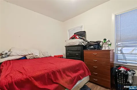 36 Arverne Terrace Irvington NJ 07111