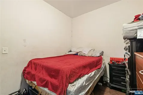 36 Arverne Terrace Irvington NJ 07111