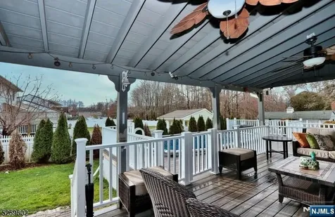 8 Winfield Court Fairfield NJ 07004