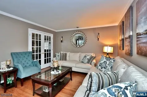 8 Winfield Court Fairfield NJ 07004