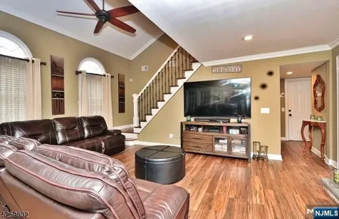8 Winfield Court Fairfield NJ 07004
