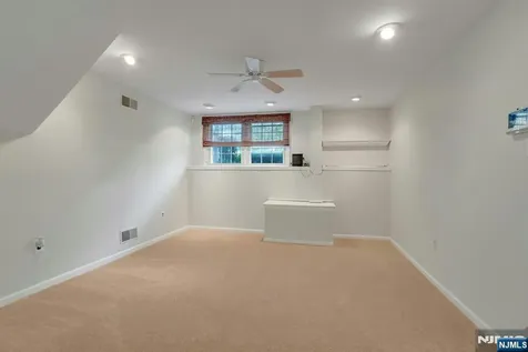 31 Woodvale Road Glen Rock NJ 07452