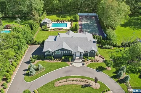 15 Fred Street Old Tappan NJ 07675