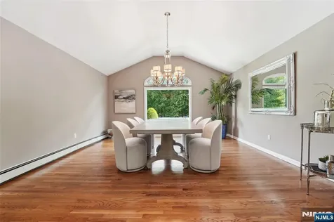 15 Fred Street Old Tappan NJ 07675