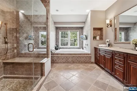 15 Fred Street Old Tappan NJ 07675