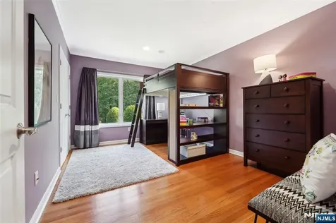 15 Fred Street Old Tappan NJ 07675