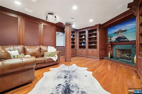 15 Fred Street Old Tappan NJ 07675