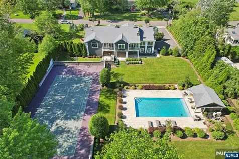 15 Fred Street Old Tappan NJ 07675