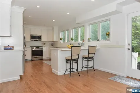 789 Charnwood Drive Wyckoff NJ 07481