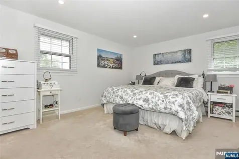 789 Charnwood Drive Wyckoff NJ 07481
