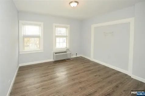 7 Main Street Glen Rock NJ 07452