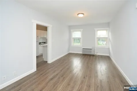 7 Main Street Glen Rock NJ 07452