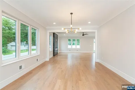 56B Jefferson Emerson NJ 07630
