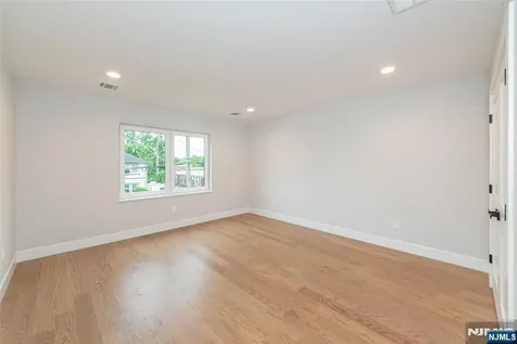 56B Jefferson Emerson NJ 07630