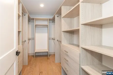 56B Jefferson Emerson NJ 07630