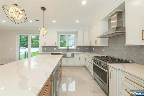 56B Jefferson Emerson NJ 07630