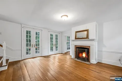 622 E Saddle River Road Ho-ho-kus NJ 07423