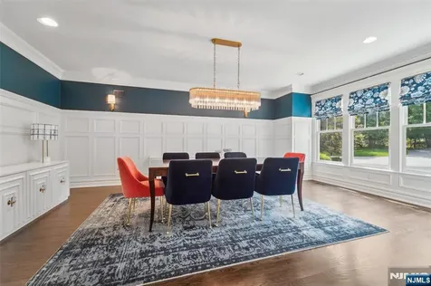 1021 Hillcrest Road Ridgewood NJ 07450