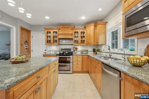 133 Foster Terrace Ridgewood NJ 07450