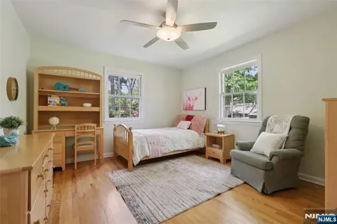 133 Foster Terrace Ridgewood NJ 07450