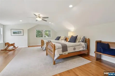 133 Foster Terrace Ridgewood NJ 07450
