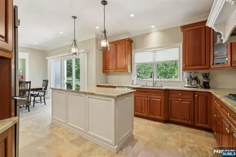 37 Great Hall Road Mahwah NJ 07430
