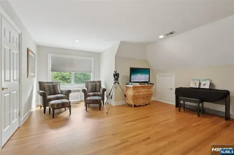 37 Great Hall Road Mahwah NJ 07430