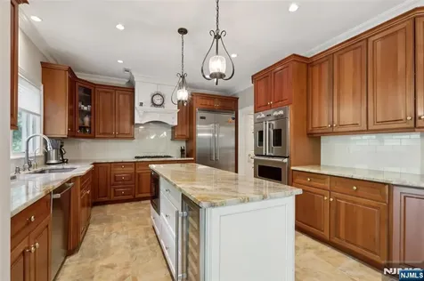 37 Great Hall Road Mahwah NJ 07430