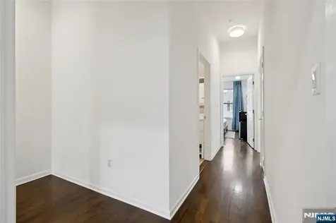 286 Roslyn Court West New York NJ 07093