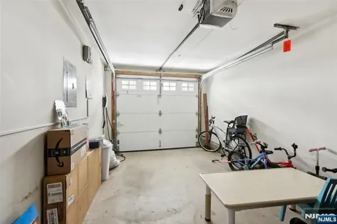 286 Roslyn Court West New York NJ 07093