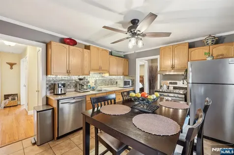 197 Parkway Maywood NJ 07607