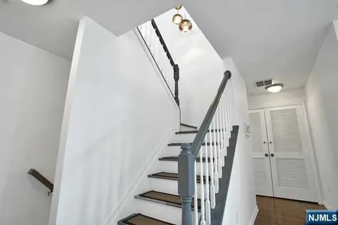 147 Lydia Drive Guttenberg NJ 07093