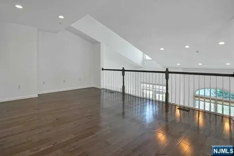 147 Lydia Drive Guttenberg NJ 07093