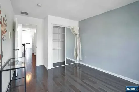 147 Lydia Drive Guttenberg NJ 07093