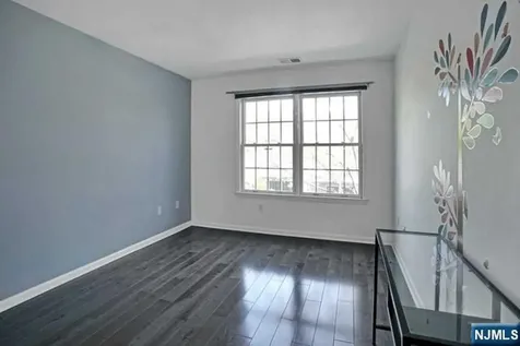 147 Lydia Drive Guttenberg NJ 07093