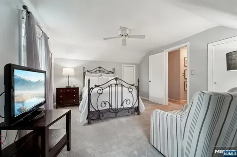 70 Lexington Avenue Cresskill NJ 07626