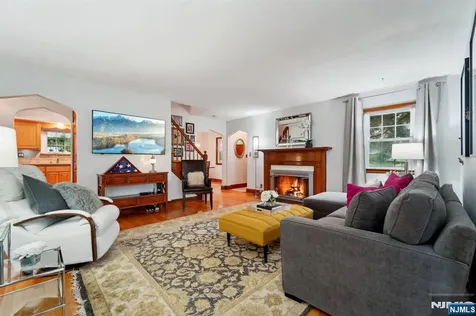 70 Lexington Avenue Cresskill NJ 07626