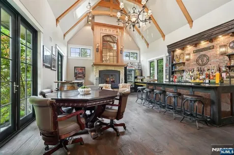 146 Chestnut Ridge Road Saddle River NJ 07458