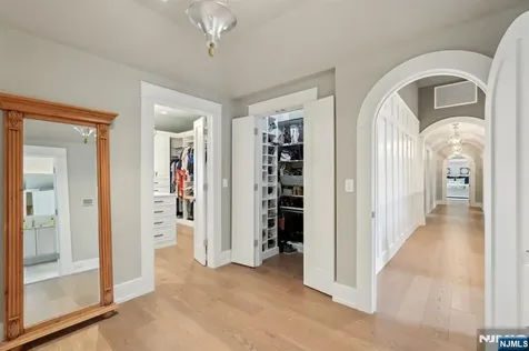 146 Chestnut Ridge Road Saddle River NJ 07458